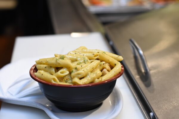 PASTA ALFREDO W/ CHICKEN